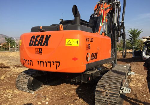 מכונת מיני קידוח EK110